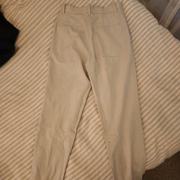Uniqlo Checked Cream and White Dress Pants Size 4 / 26-27” waist - Picture 2 of 6